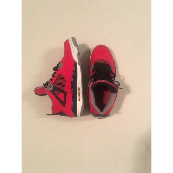 Jordan Toro 4s - Picture 1 of 4